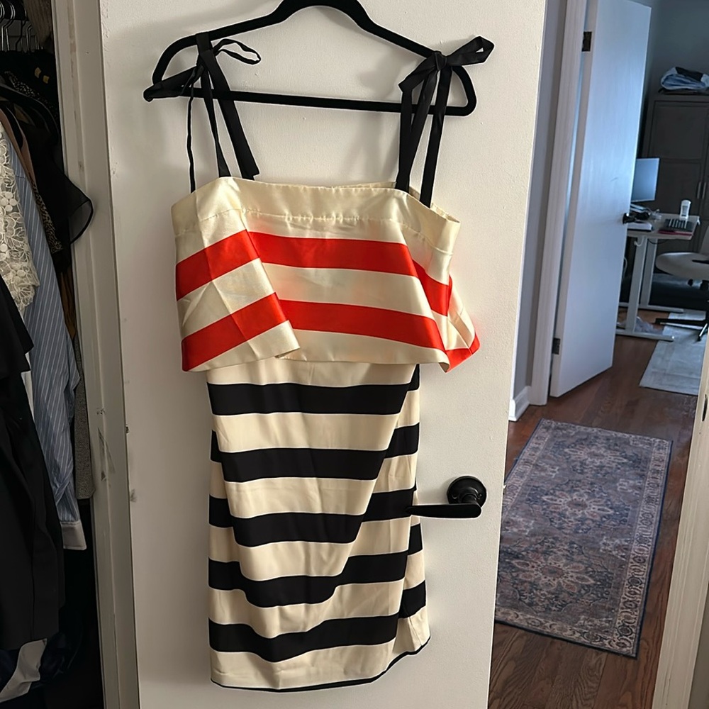 Silk dress perfect for all your summer holiday events.